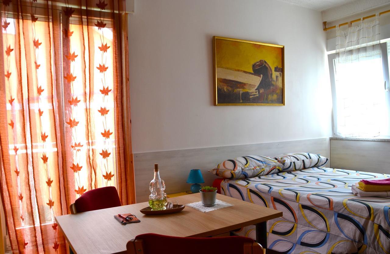 Apartment Antonija With Seaview Rijeka Exterior foto