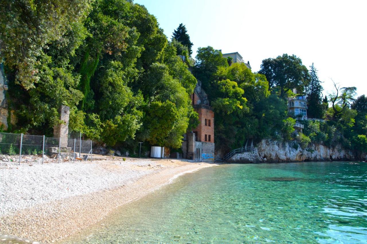 Apartment Antonija With Seaview Rijeka Exterior foto
